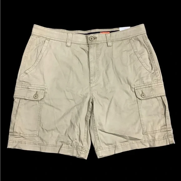 Men's St. John’s Bay 40 XL Cargo Chino Khakis Shorts Khaki Stretch Twill NWT - Picture 3 of 10
